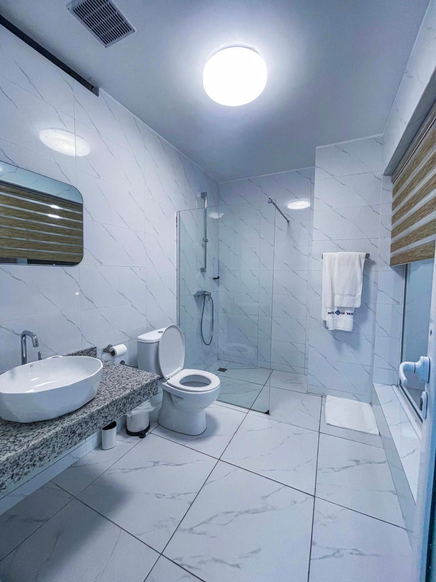 Hotel Le Vaisseau Abidjan Ngoại thất bức ảnh