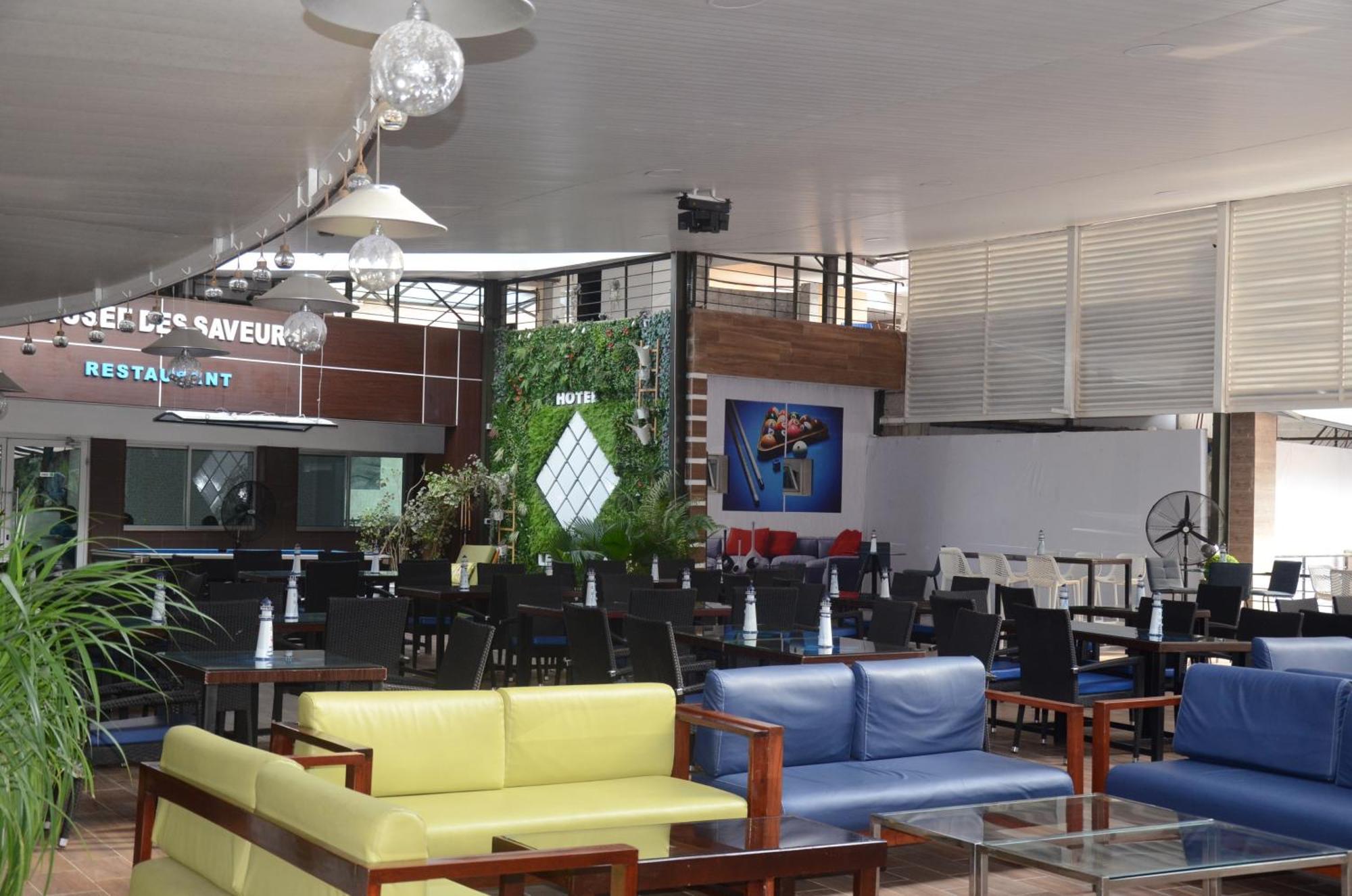 Hotel Le Vaisseau Abidjan Ngoại thất bức ảnh