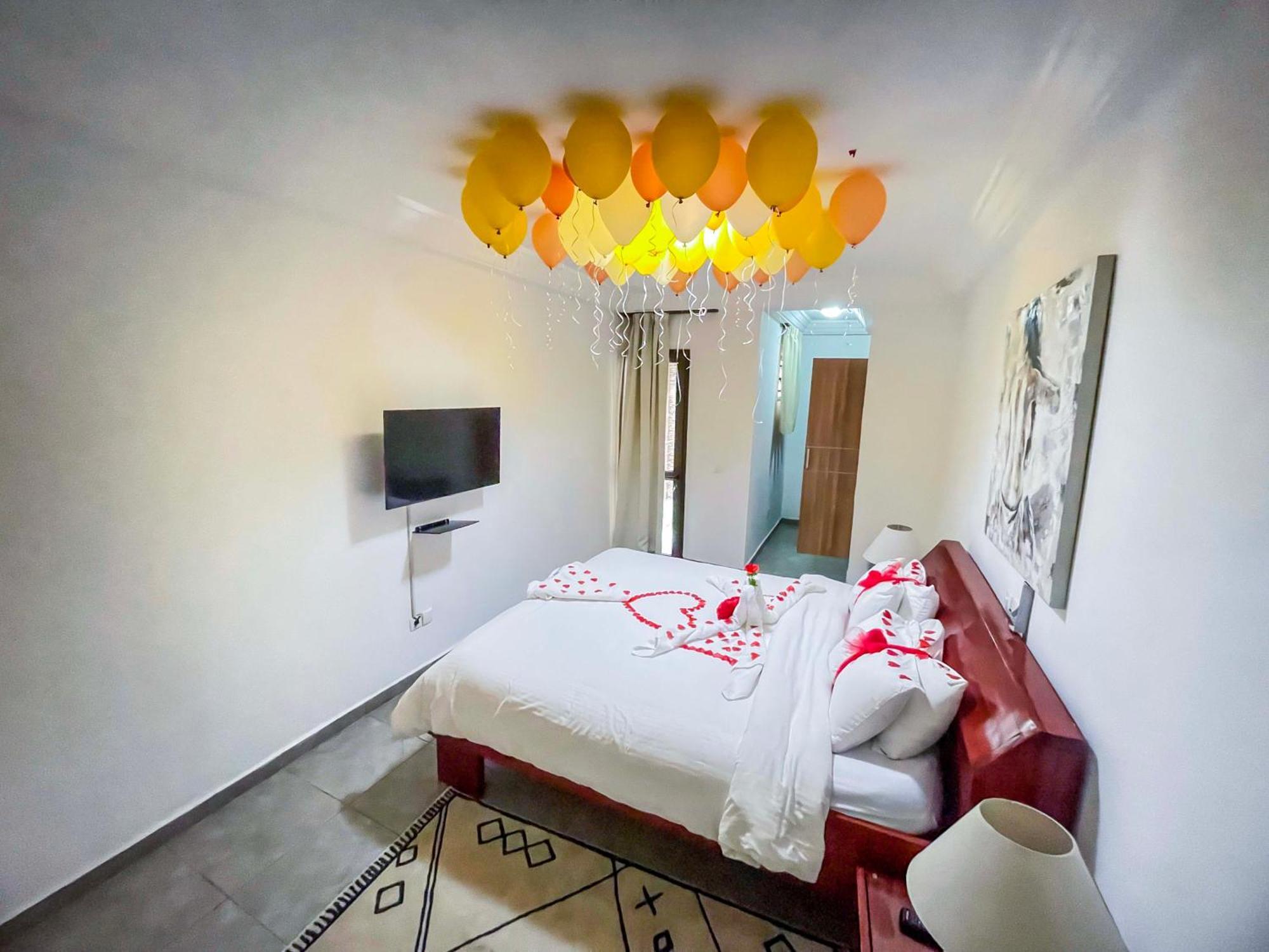 Hotel Le Vaisseau Abidjan Ngoại thất bức ảnh