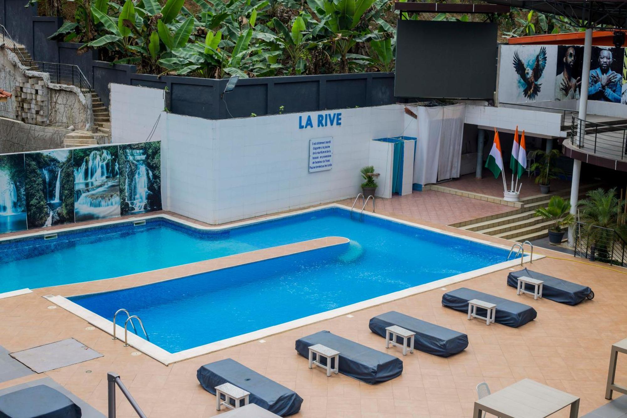Hotel Le Vaisseau Abidjan Ngoại thất bức ảnh