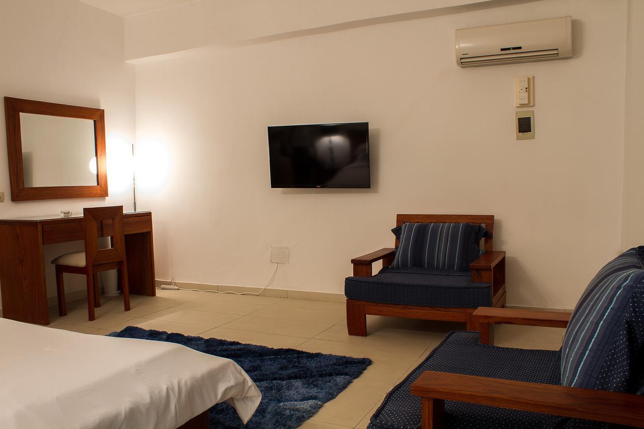 Hotel Le Vaisseau Abidjan Ngoại thất bức ảnh